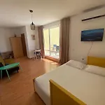 Sea View Panoramic Apartments, Noks Crown Club Apartamento Sveti Vlas
