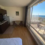 Apartamento Sea View Panoramic Apartments, Noks Crown Club