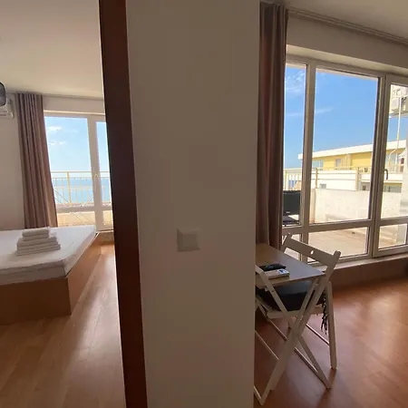 Sea View Panoramic Apartments, Noks Crown Club *