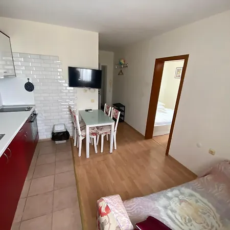 Sea View Panoramic Apartments, Noks Crown Club Appartement *