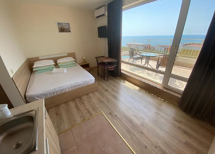 Sea View Panoramic Apartments, Noks Crown Club Apartment *