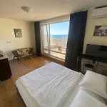 Apartment Sea View Panoramic Apartments, Noks Crown Club *