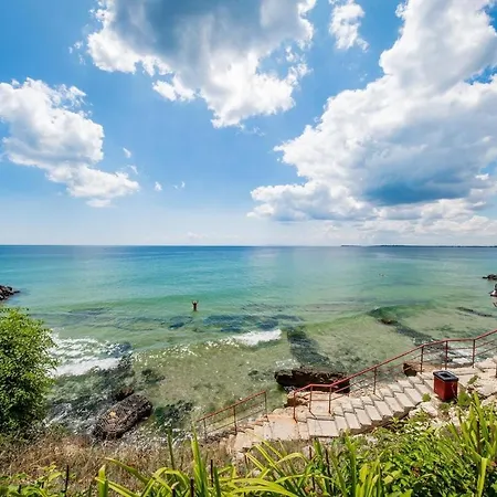 Sea View Panoramic Apartments, Noks Crown Club * Свети-Влас