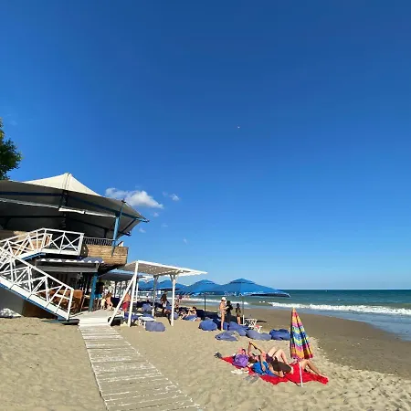 Sea View Panoramic Apartments, Fort Noks Crown Club Apartment *