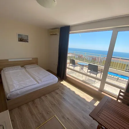 Apartment Sea View Panoramic Apartments, Fort Noks Crown Club