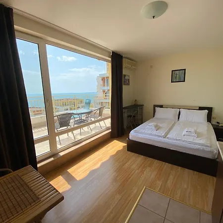 Sea View Panoramic Apartments, Fort Noks Crown Club Apartment