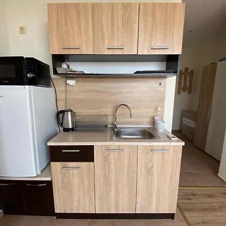 Sea View Panoramic Apartments, Fort Noks Crown Club *