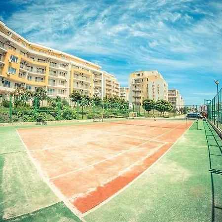 Sea View Panoramic Apartments, Fort Noks Crown Club Apartment