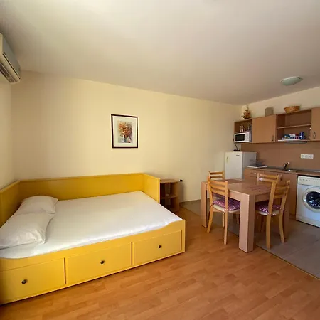 Sea View Panoramic Apartments, Fort Noks Crown Club