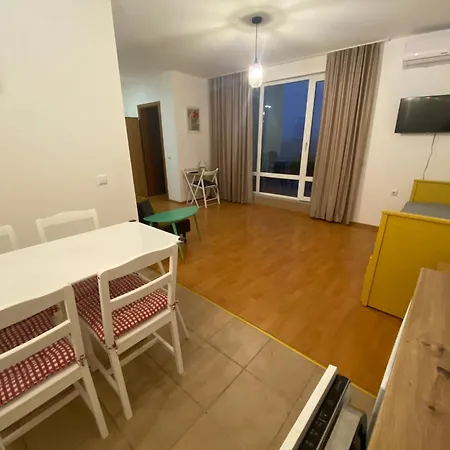 Sea View Panoramic Apartments, Noks Crown Club Свети-Влас