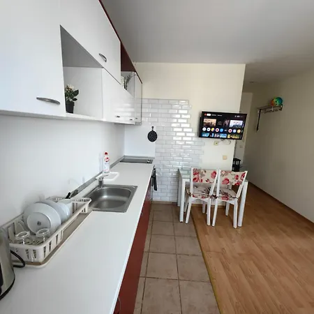 Sea View Panoramic Apartments, Noks Crown Club سفيتي فلاس