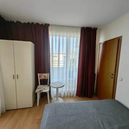 Sea View Panoramic Apartments, Noks Crown Club سفيتي فلاس