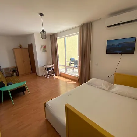 Sea View Panoramic Apartments, Noks Crown Club شقة سفيتي فلاس