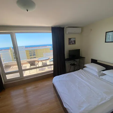 Sea View Panoramic Apartments, Noks Crown Club سفيتي فلاس