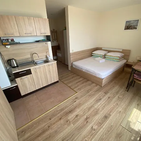 Sea View Panoramic Apartments, Noks Crown Club شقة سفيتي فلاس