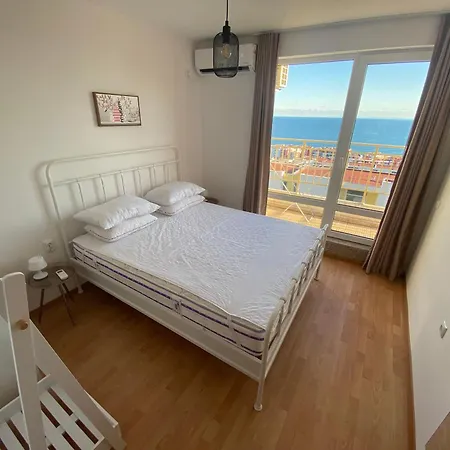 Sea View Panoramic Apartments, Noks Crown Club Apartment