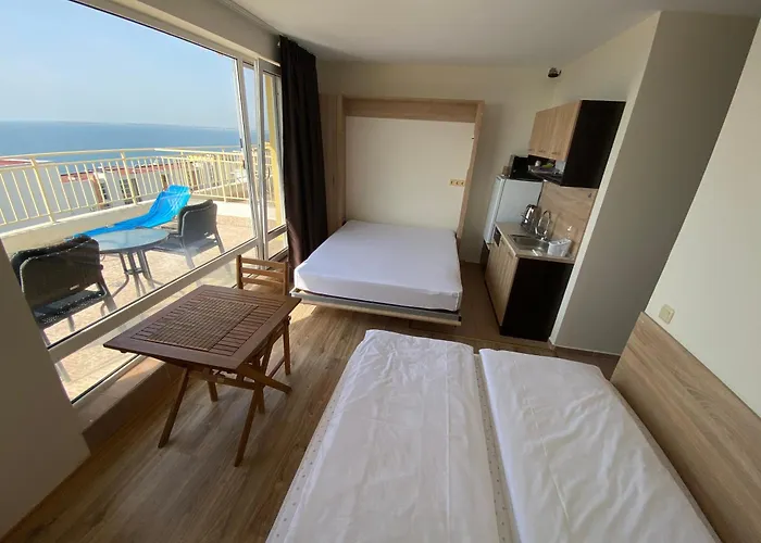 Sea View Panoramic Apartments, Noks Crown Club 公寓 *