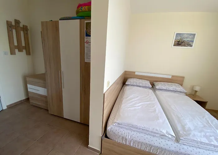 Sea View Panoramic Apartments, Noks Crown Club *