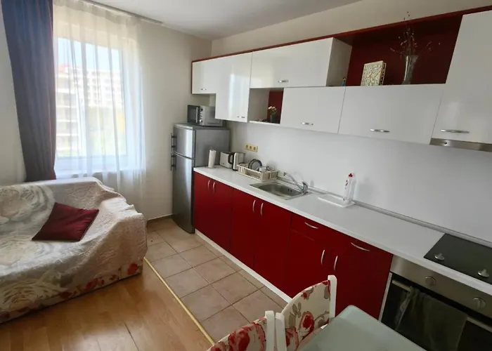 Sea View Panoramic Apartments, Noks Crown Club 公寓 圣弗拉斯