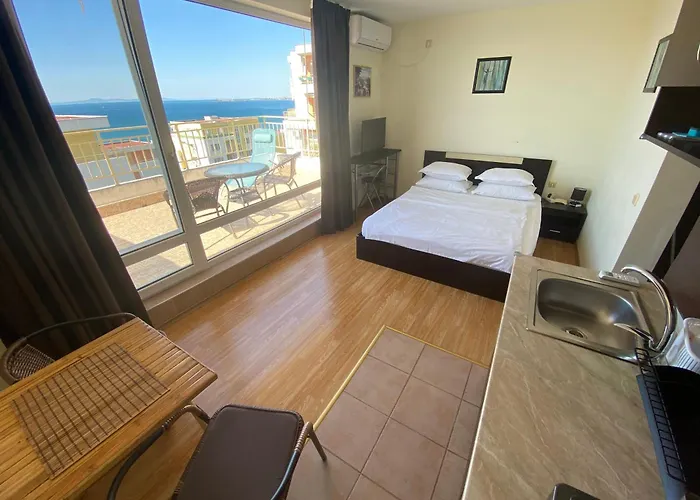 Sea View Panoramic Apartments, Noks Crown Club * Свети-Влас