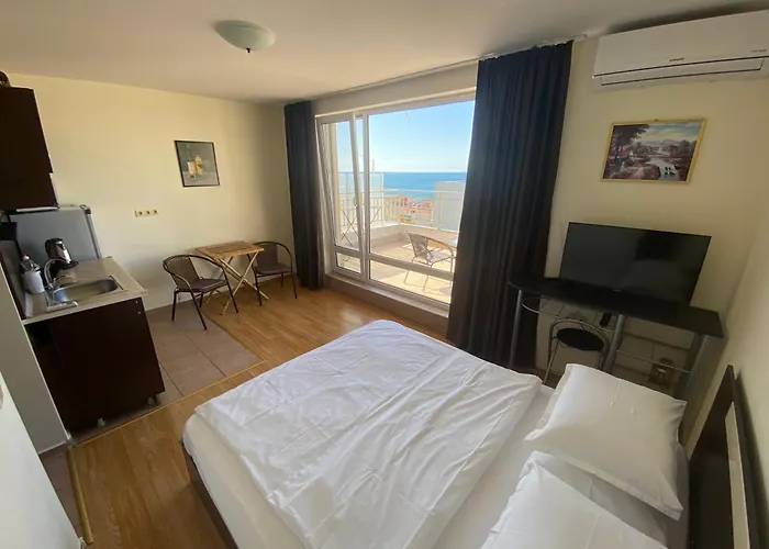 Апартаменты Sea View Panoramic Apartments, Noks Crown Club *