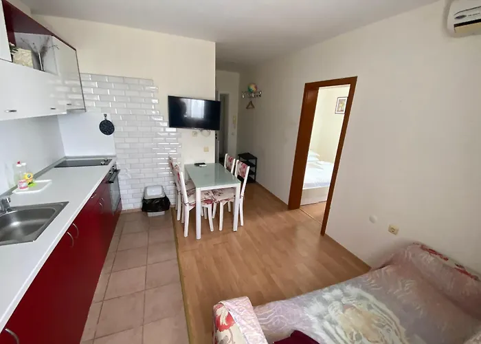 Sea View Panoramic Apartments, Noks Crown Club 公寓 *