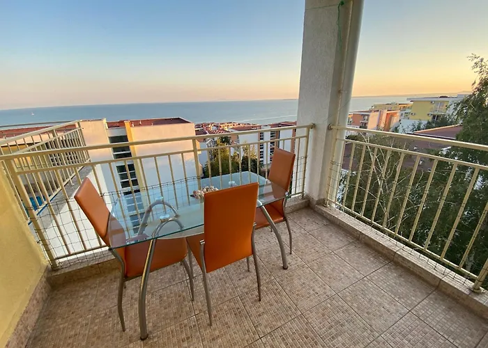 Sea View Panoramic Apartments, Noks Crown Club